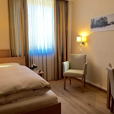 Sollner Hof מלון 3*