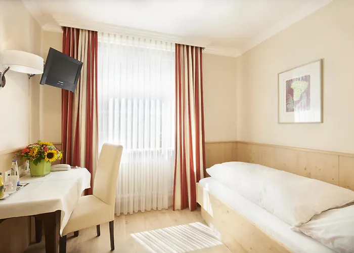 Sollner Hof Hotel 3*