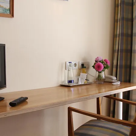 Sollner Hof Szálloda 3*