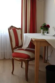 Sollner Hof Szálloda