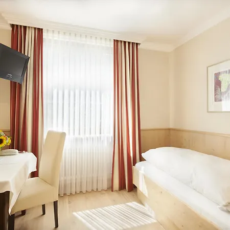 Sollner Hof Hotel 3*